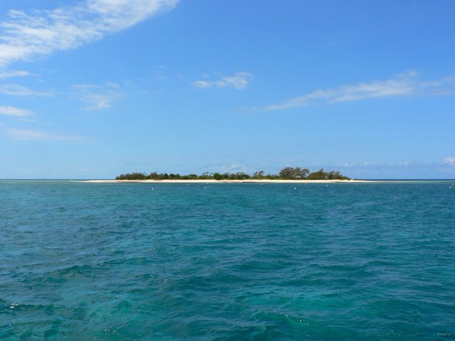 135- Le mouillage de l'ilot Laregnere, reserve naturelle 